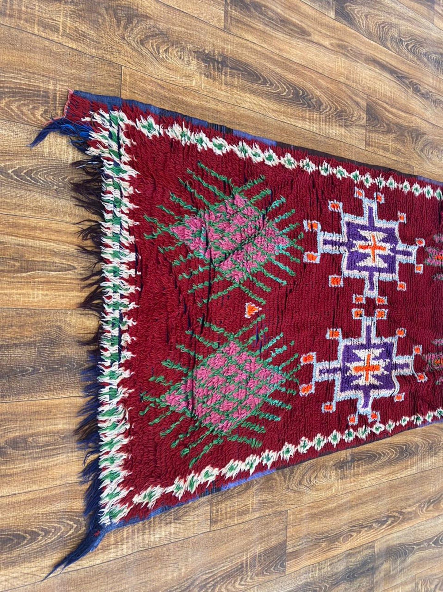 Tapis de couloir berbère tissé Azilal marocain vintage 3x9 pieds.