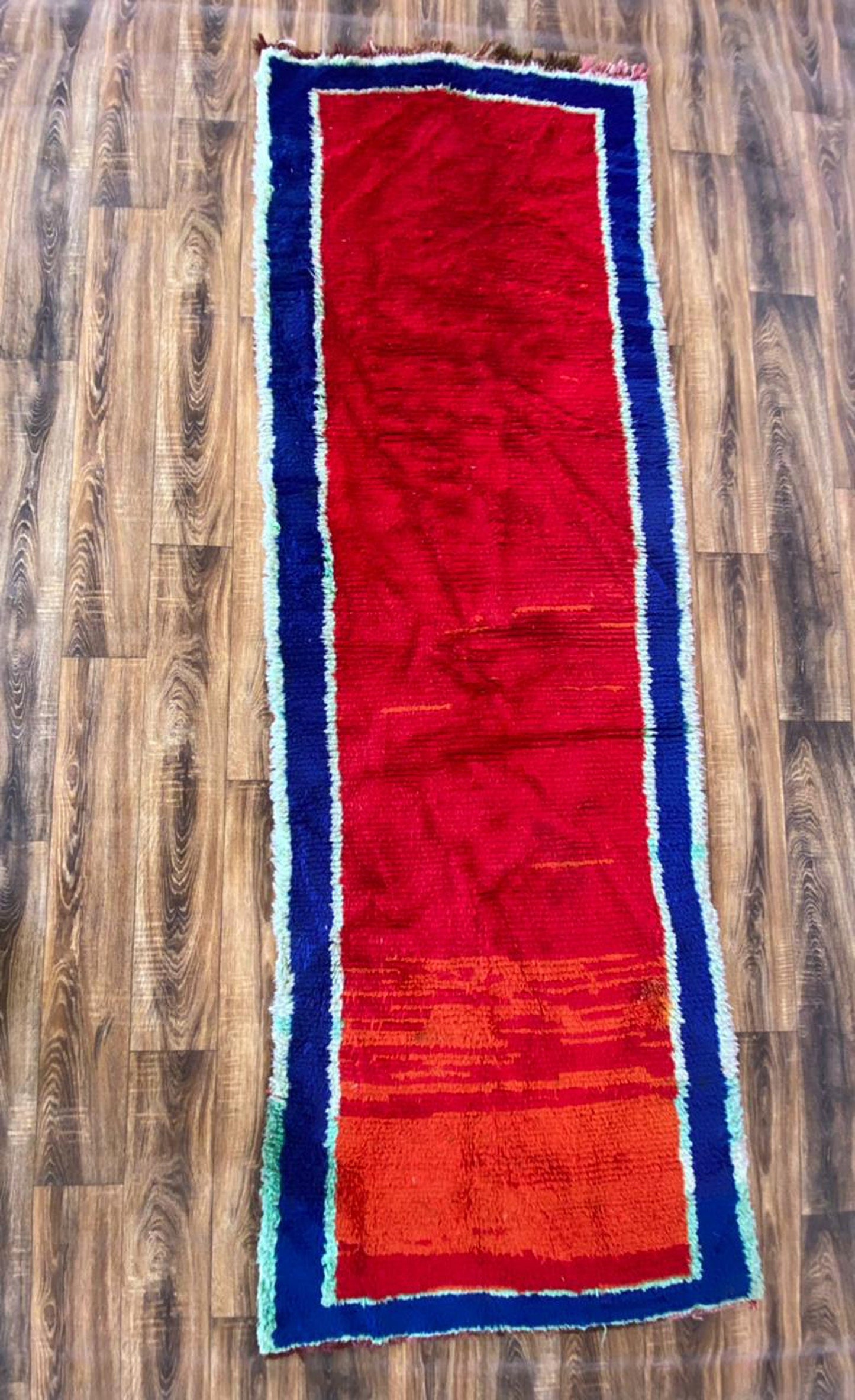 Tapis de couloir marocain vintage 3x9 pieds.