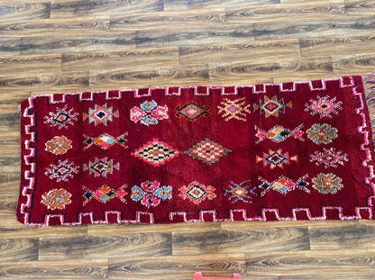 Tapis de couloir marocain vintage en laine 3x9.