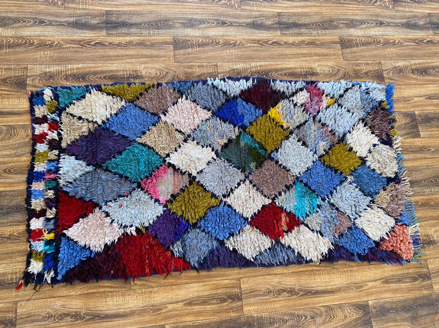 Tapis marocain tissé à la main coloré en forme de diamant 3x6.