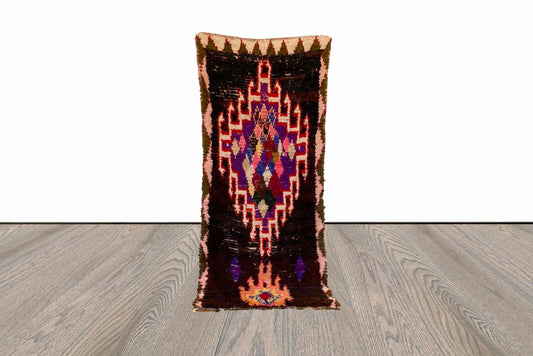 Tapis marocain noir vintage 3x7 pieds.