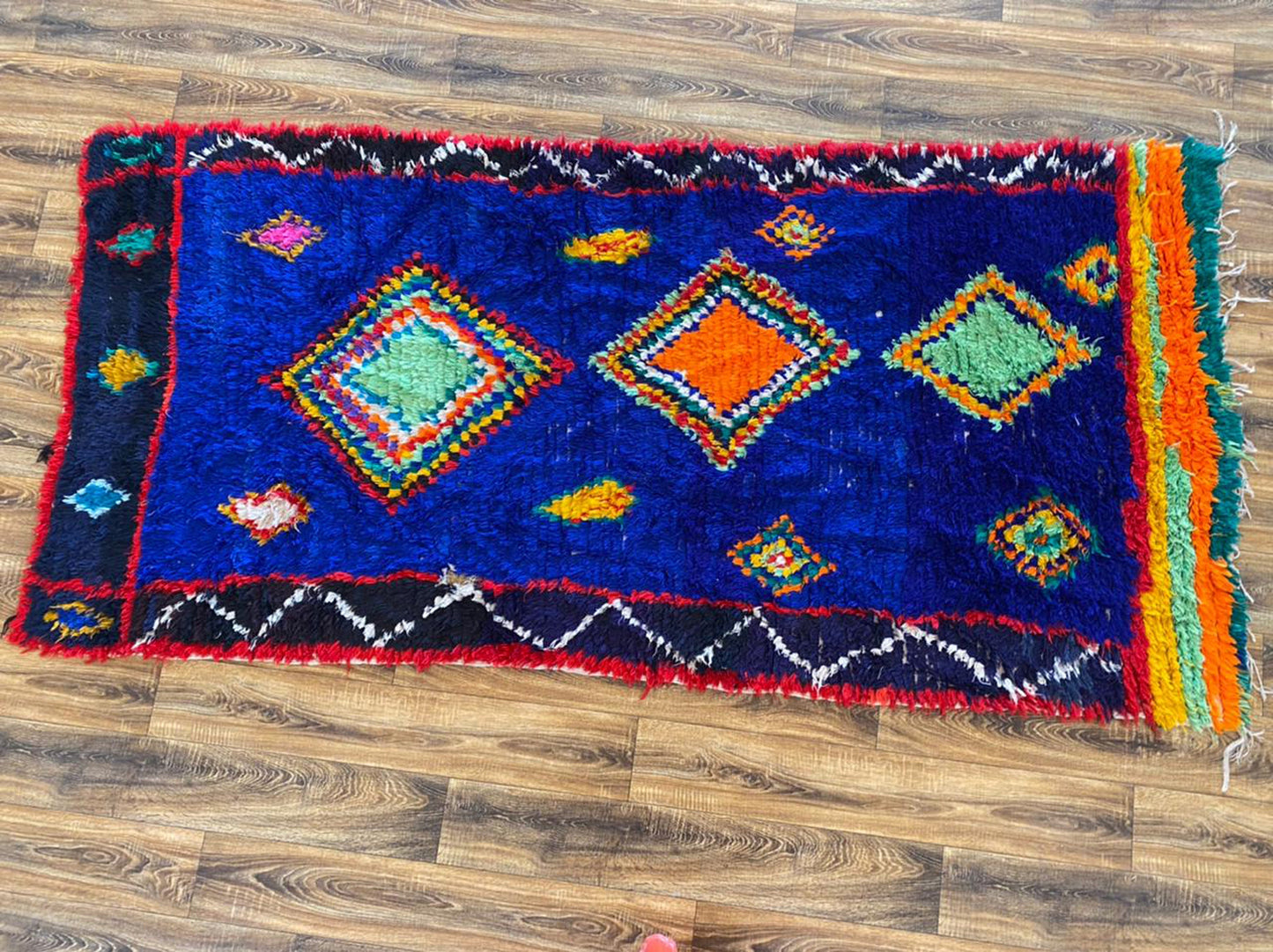 Tapis berbère vintage marocain 4x8 pieds.