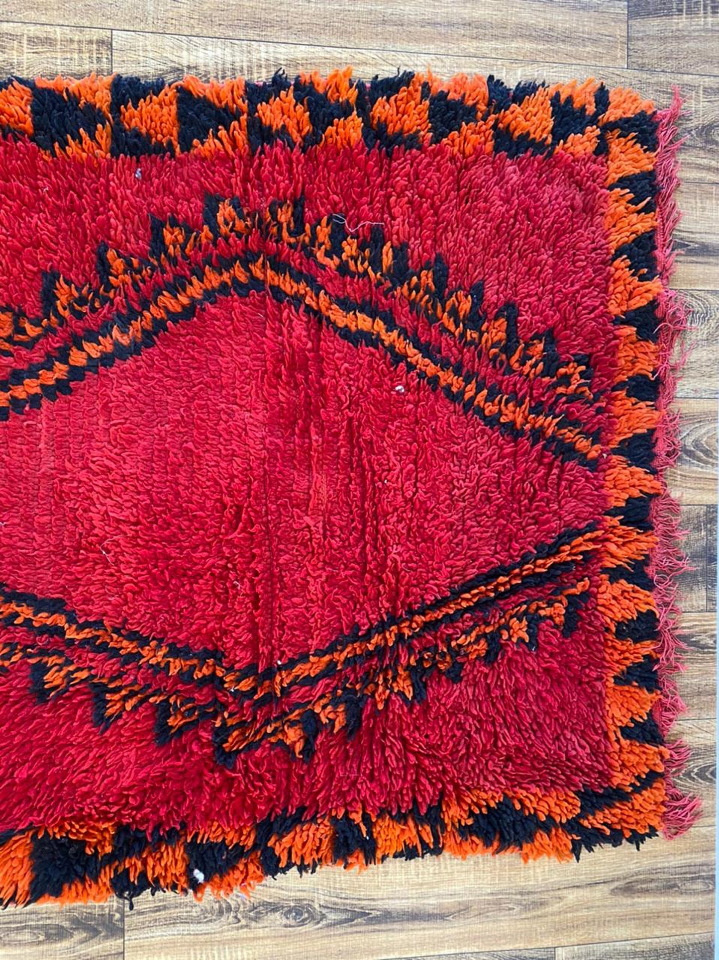 Tapis berbère marocain long 4x11 pieds.