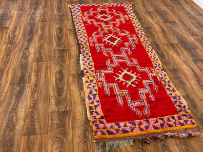 Tapis berbère marocain étroit de 2 x 9 pieds.