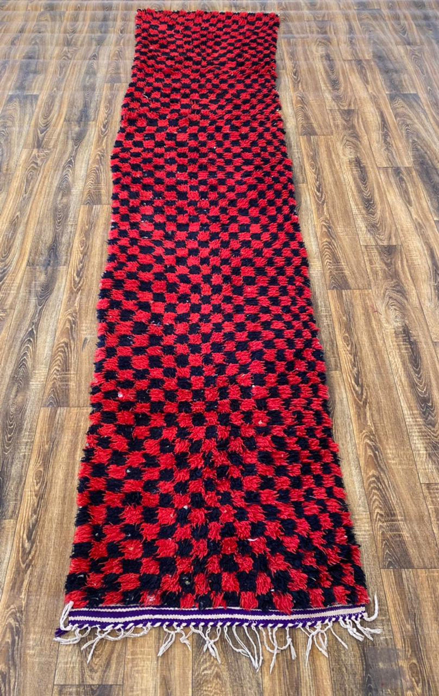 Tapis de couloir berbère à carreaux vintage marocain 3x11 pi.