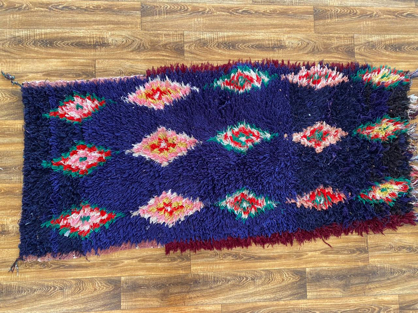 Tapis berbère marocain coloré 3x7 pieds.