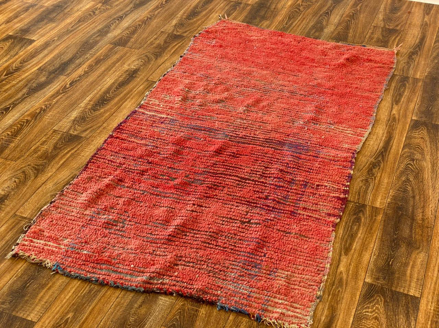 Tapis berbère marocain vintage 3x6 pieds.