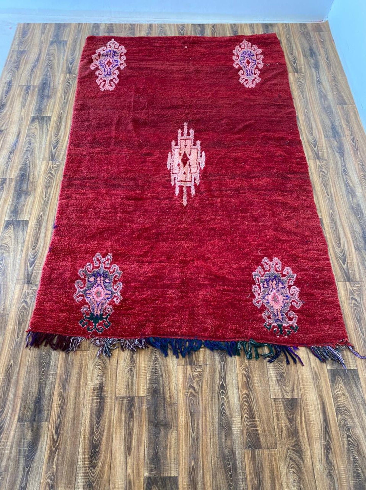 Grand tapis marocain berbère rouge 6x9 pi.