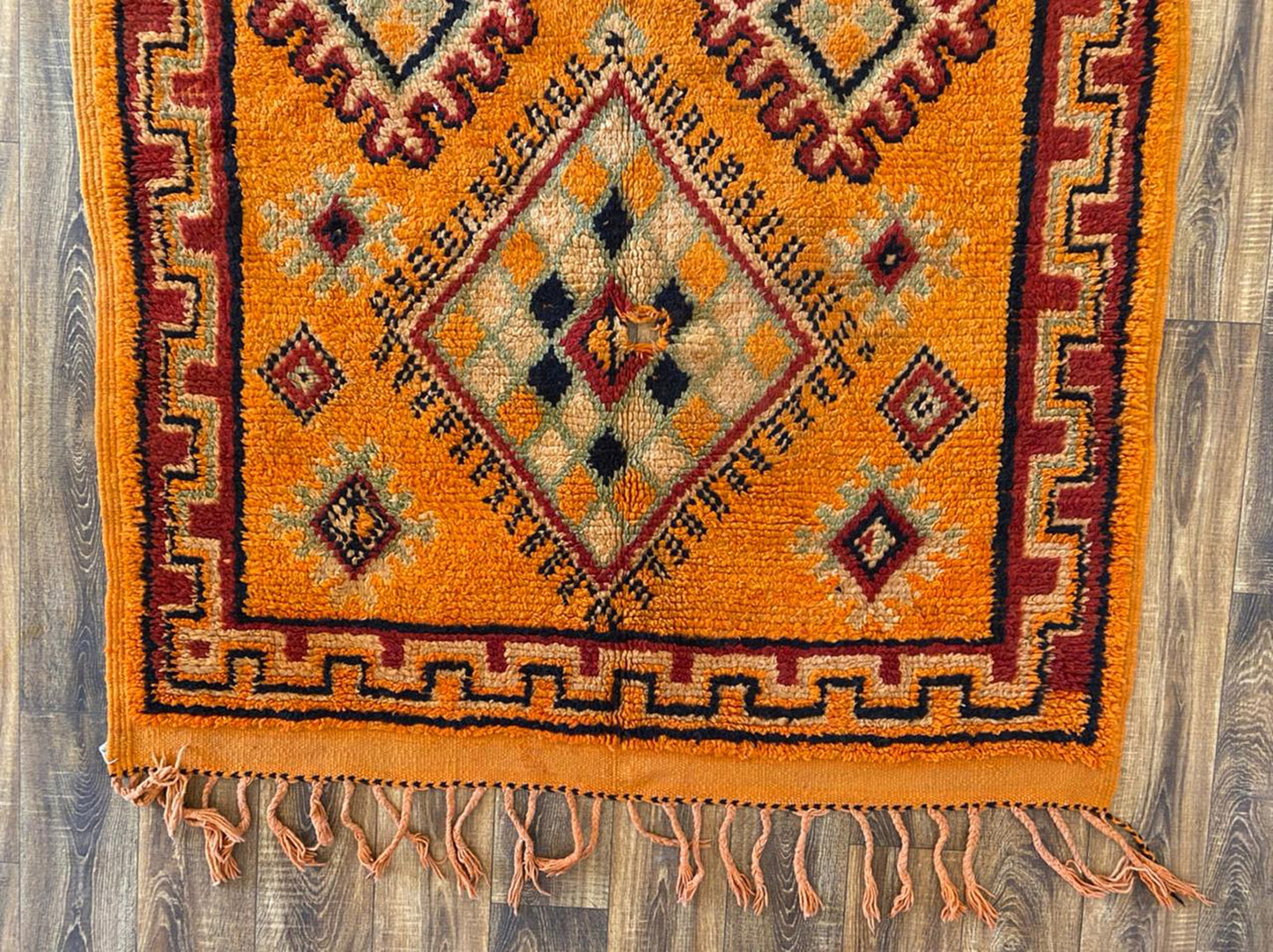 Grand tapis de couloir marocain 5x13 pi.