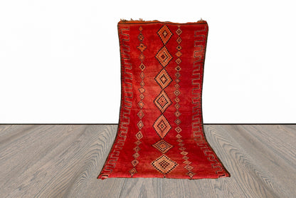 Grand tapis marocain vintage 5x10 pieds.