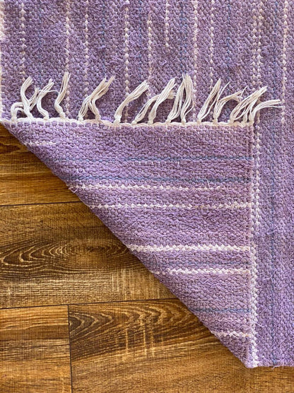 Tapis berbère violet marocain 4x7 pieds.