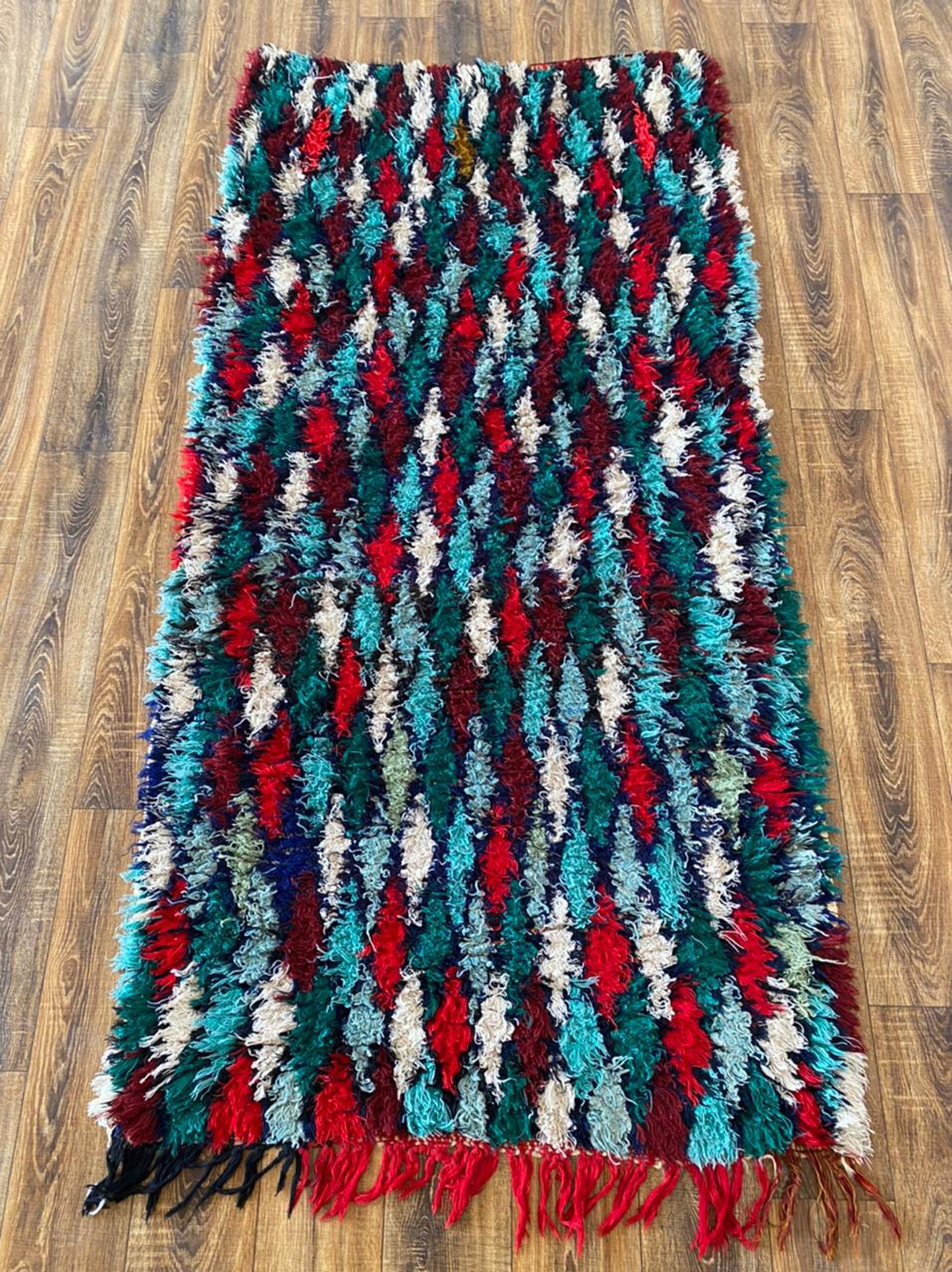 Tapis tissé vintage marocain 3x7 pieds.