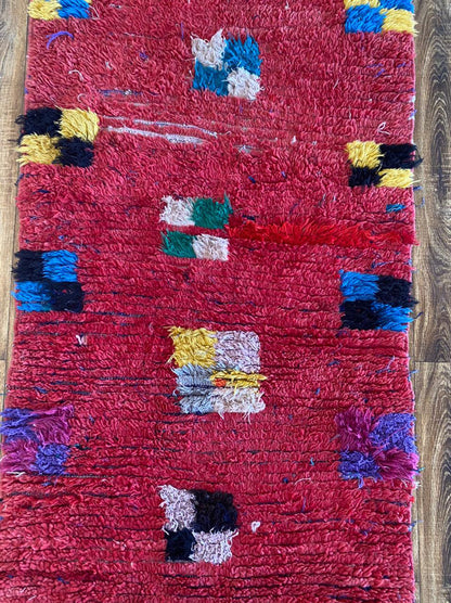 Tapis de couloir long tissé à la main vintage rouge, tapis de couloir marocain 3x10.