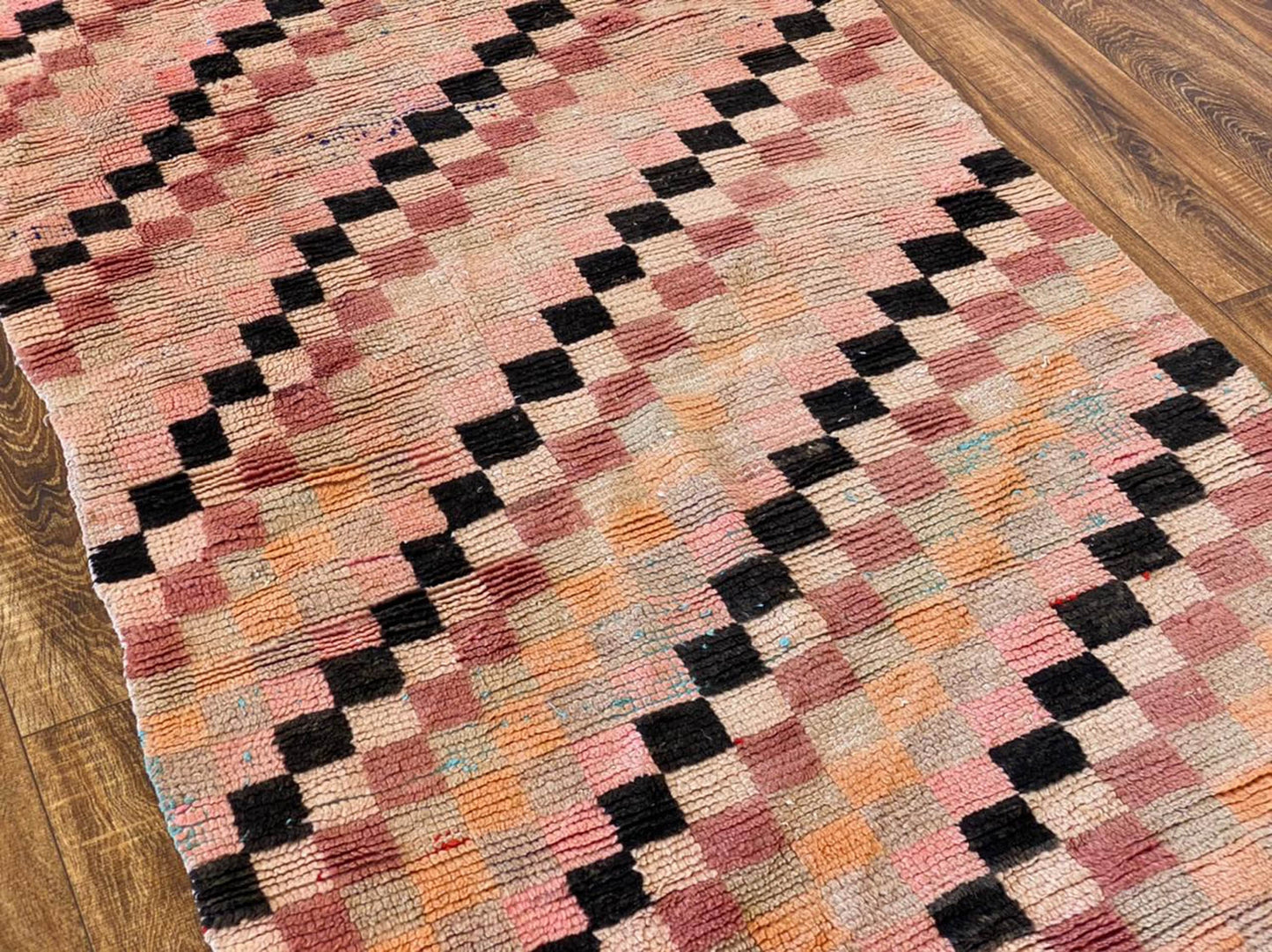 Tapis berbère marocain en laine 3x6,5 pieds.