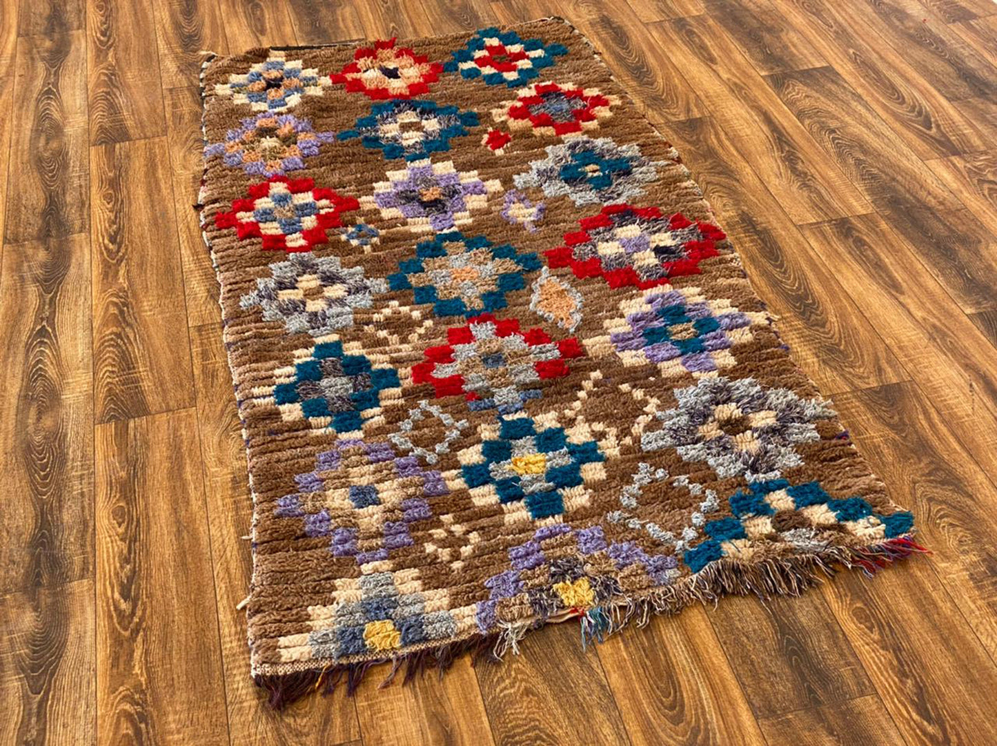 Tapis berbère marocain vintage 3x6 pieds.