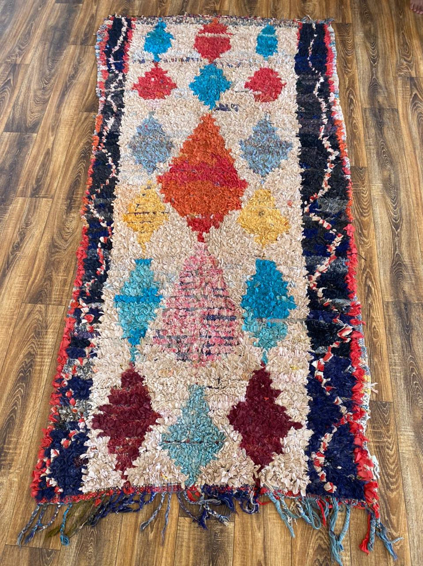 Tapis marocain coloré Boucherouite 4x8 pi.