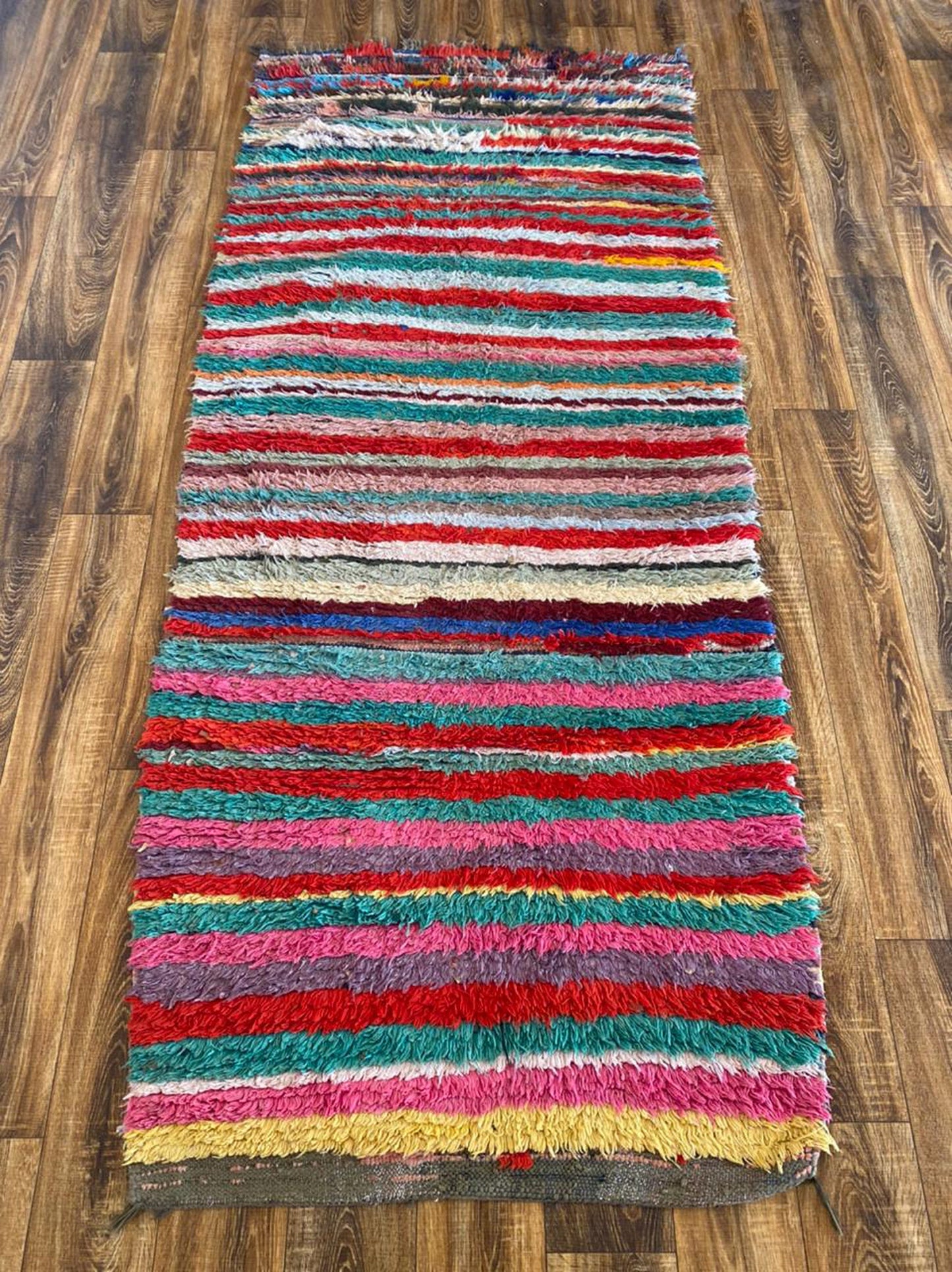 Tapis berbère marocain à rayures 3x8 pi.