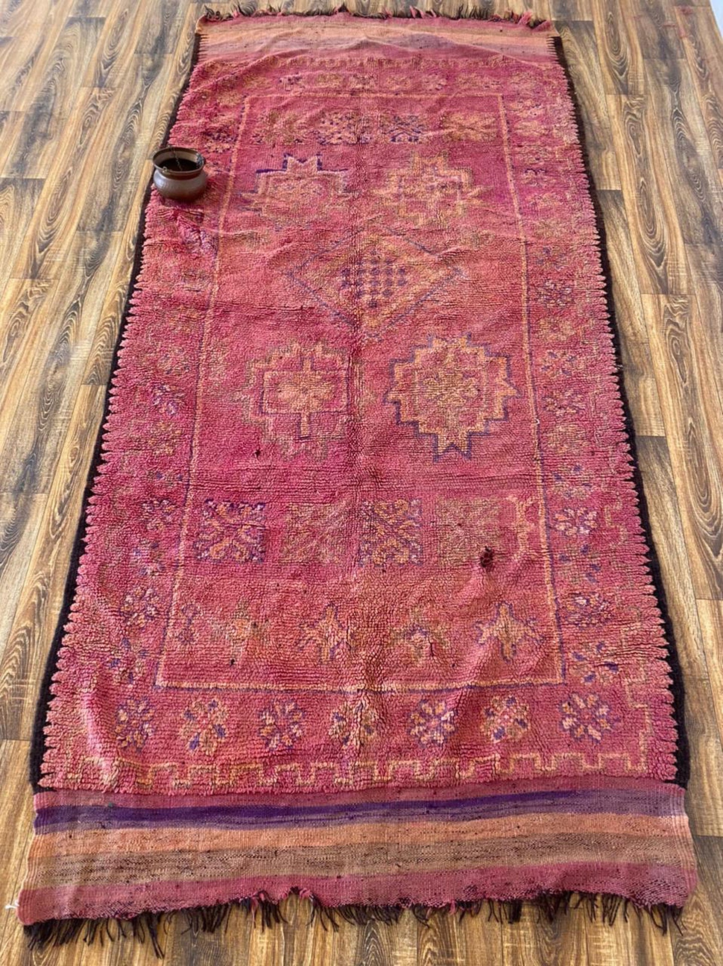 Grand tapis tissé vintage marocain 5x10 pieds.