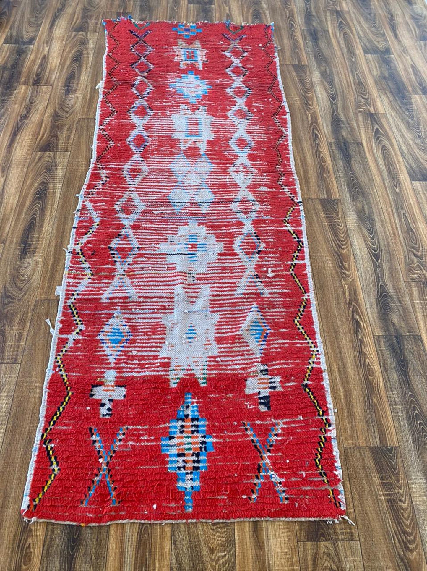 Tapis de couloir marocain vintage 3x9 pieds.