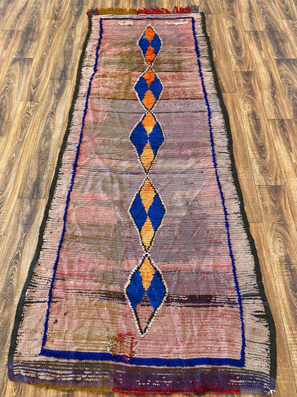 Tapis berbère vintage marocain 4x9 pi.