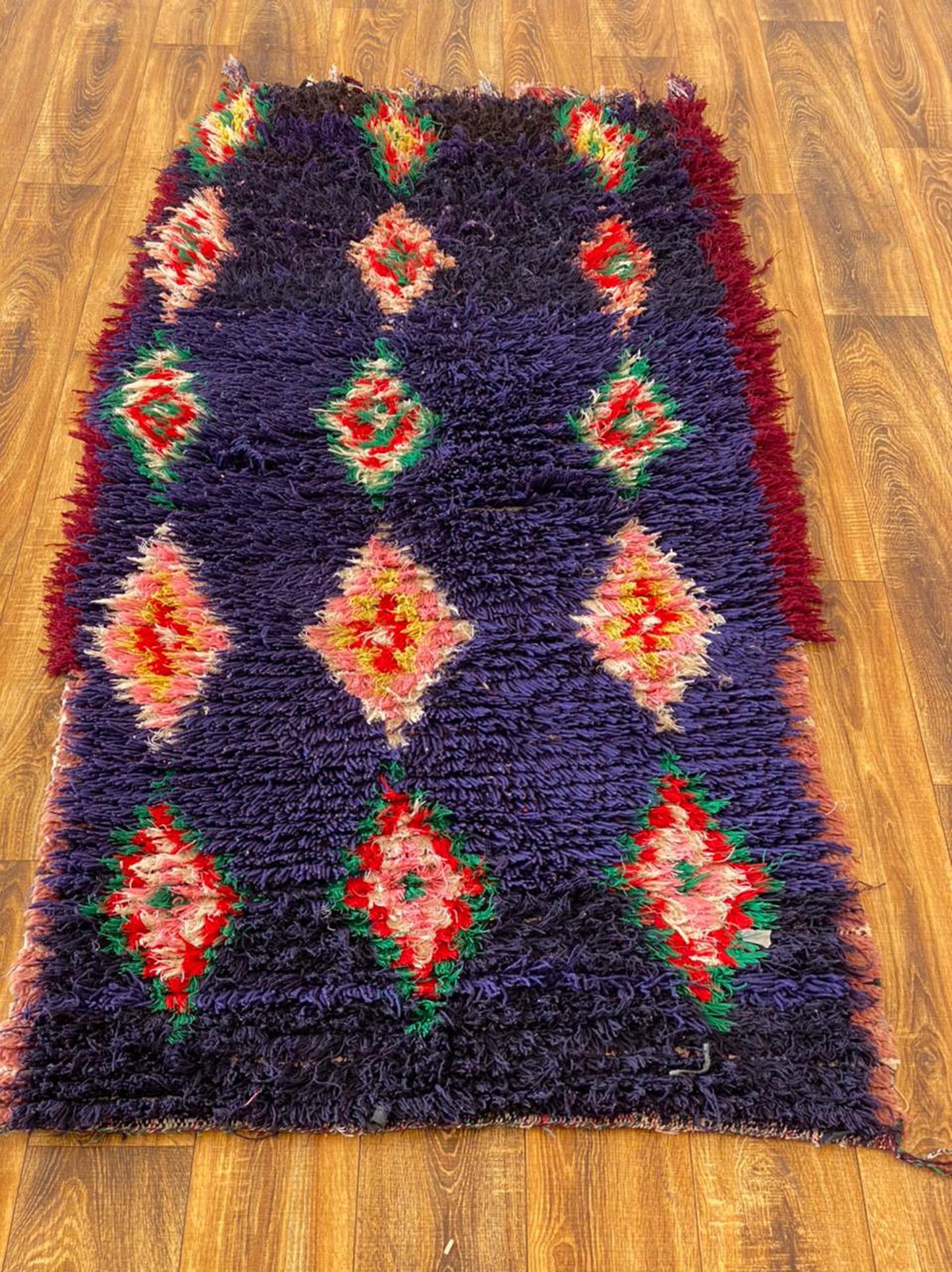 Tapis berbère marocain coloré 3x7 pieds.