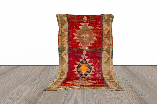 Tapis marocain vintage 3x6 pieds.