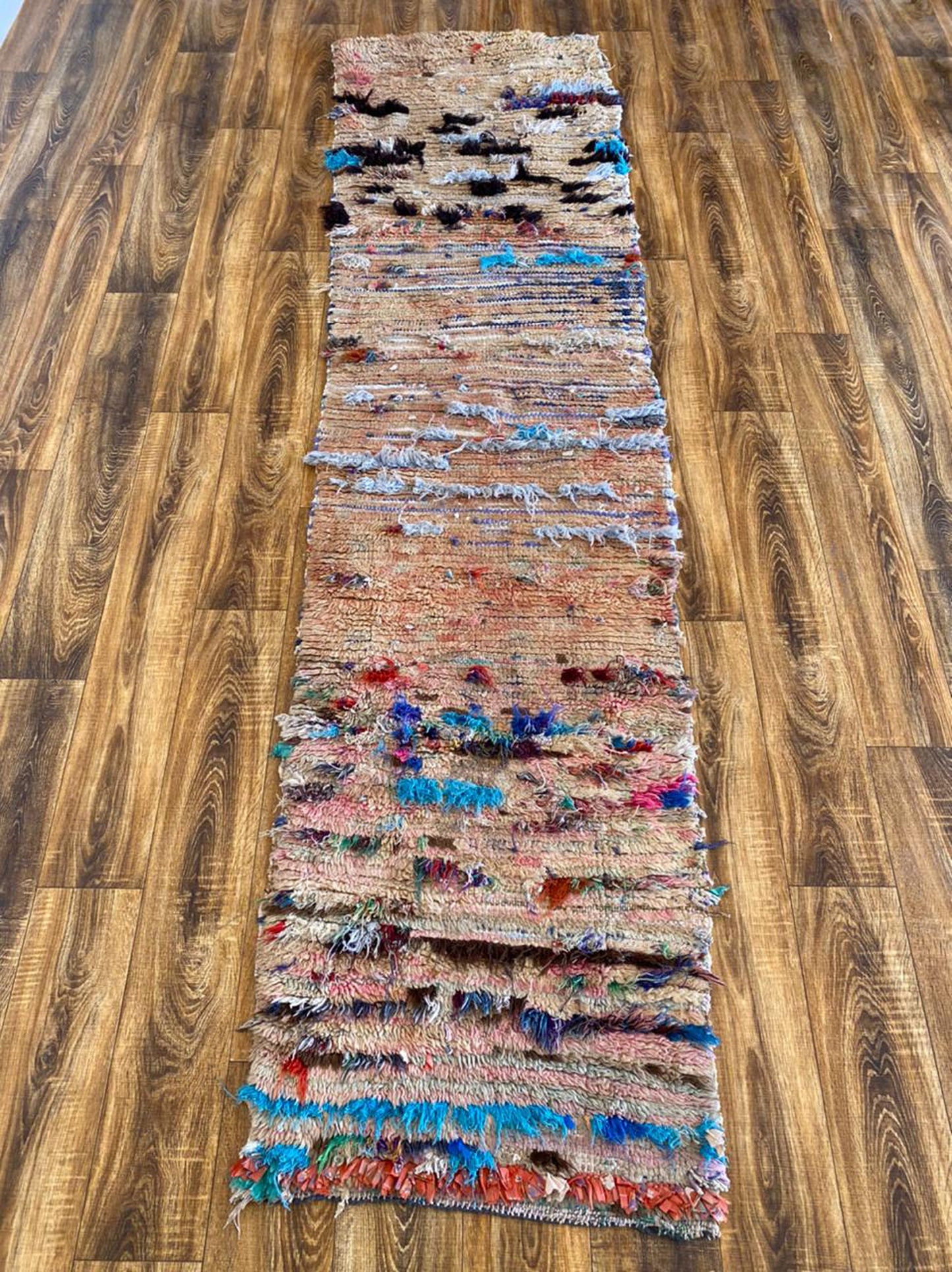 Tapis de couloir marocain étroit de 2 x 9 pieds.