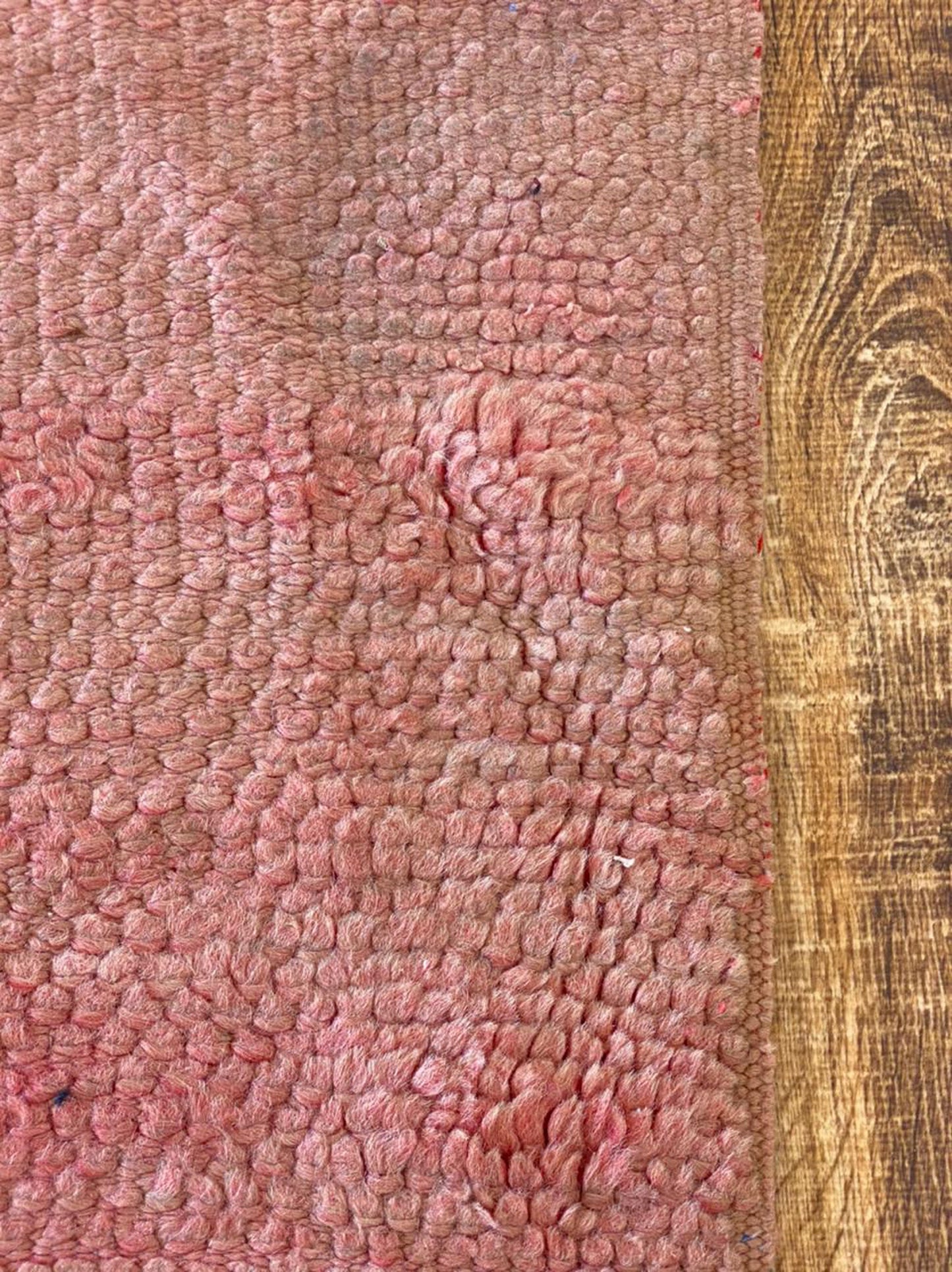 Tapis de couloir marocain rose long 3x11 pieds.