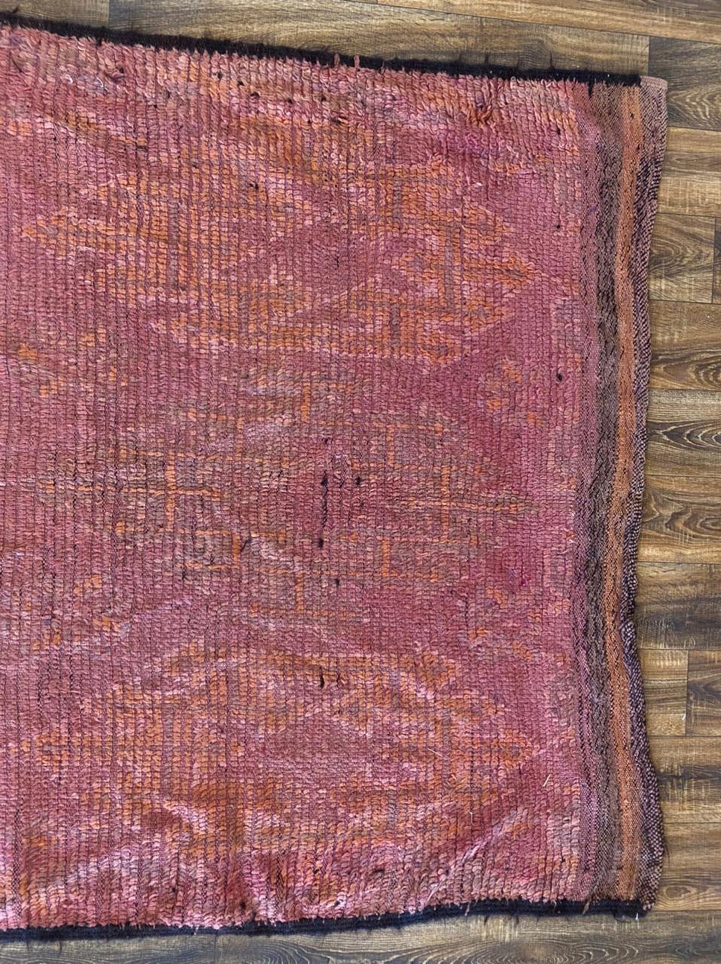 Tapis berbère vintage marocain 5x10 pi.