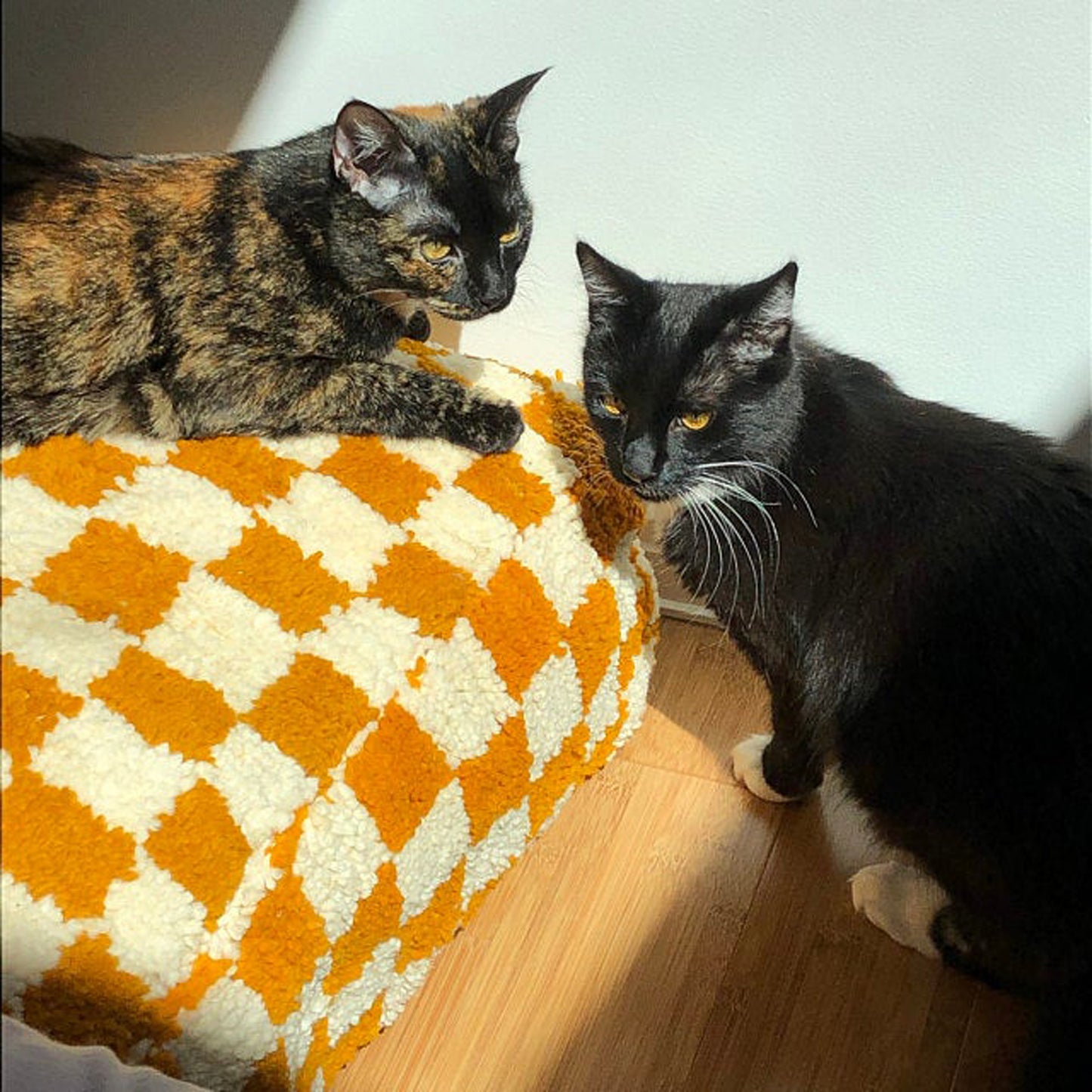 Pouf marocain, pouf carré en laine à carreaux Ottoman, cadeau pour la maison - coussin de sol à carreaux - décoration d'intérieur bohème.