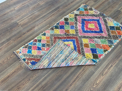 Tapis berbère marocain 3 pieds sur 5 pieds, tapis de couloir Boucherouite vintage.