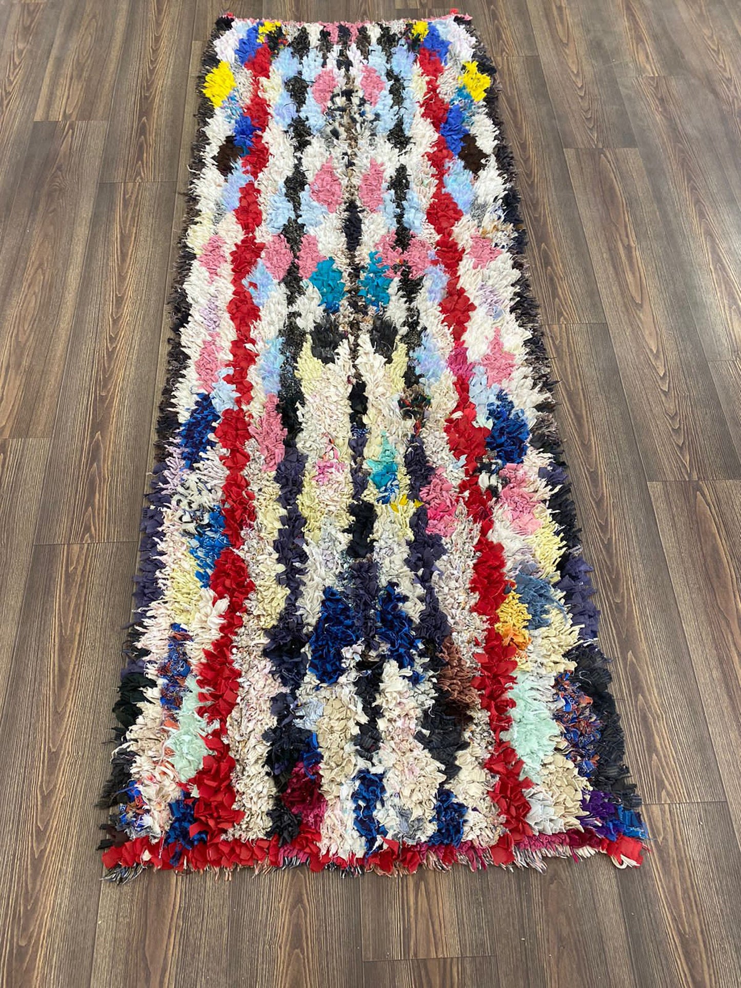 Tapis de couloir vintage 3x7 pieds, tapis berbère marocain Boucherouite.