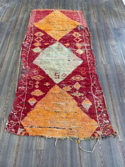 Tapis berbères uniques de 3 x 8 pieds, tapis marocain vintage en laine.