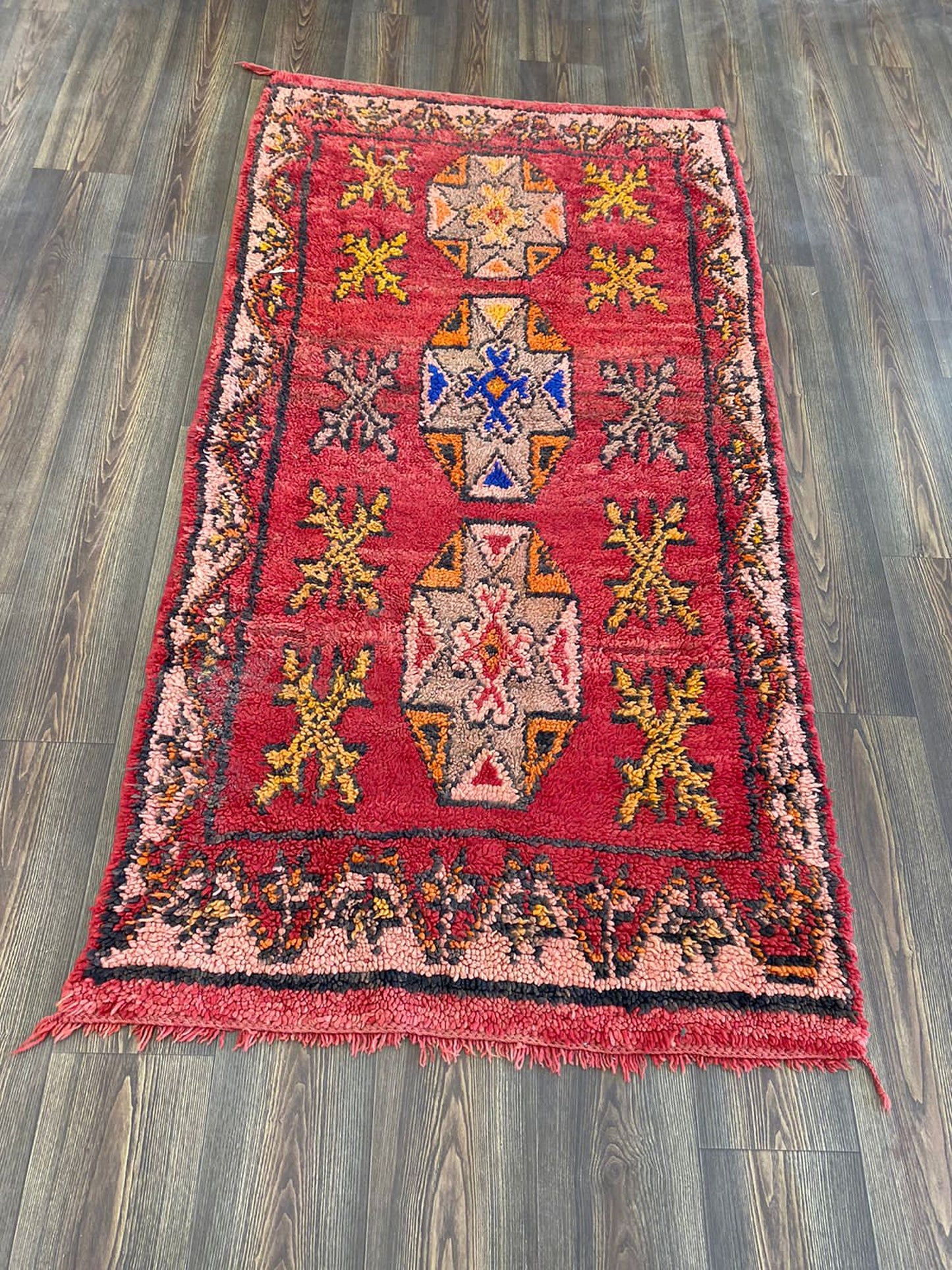 Tapis marocain de petite taille 3x6 pieds, tapis berbères vintage.