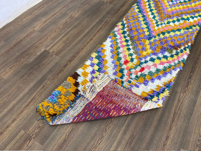 Tapis marocain à damier étroit 3x7 pieds, tapis à carreaux colorés.