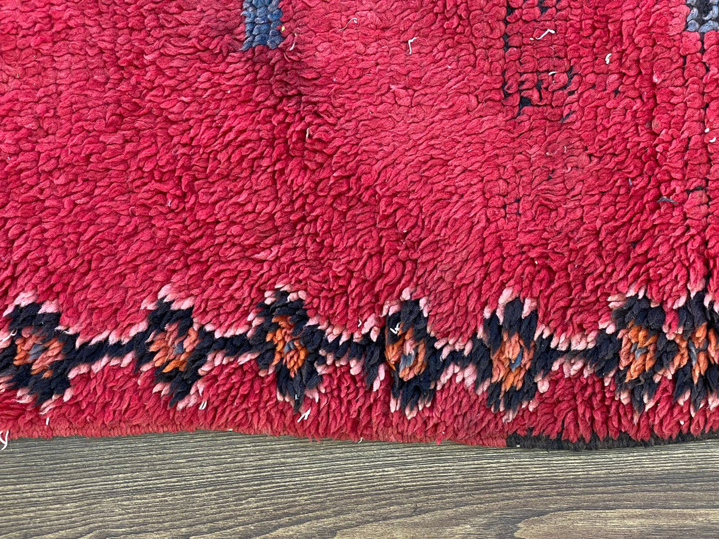 Tapis berbère vintage rouge 4x7, tapis marocains tissés à la main.