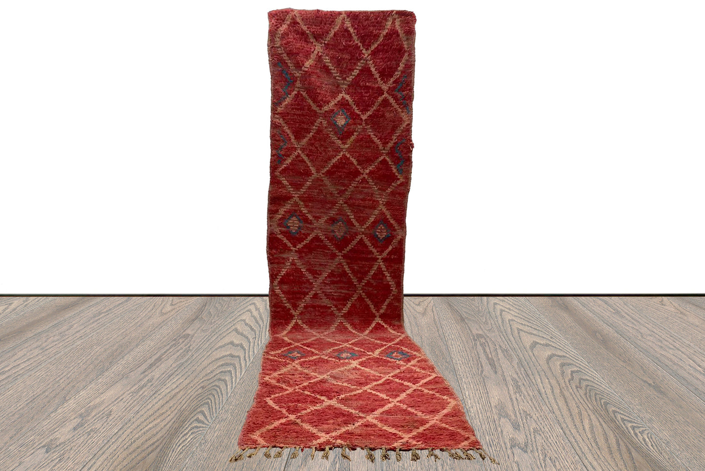 Tapis de couloir marocain vintage 3 x 12 pieds, extra long, décoloré, rouge et blanc, motif diamant, tapis berbères uniques