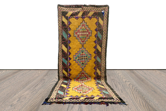 Tapis de couloir marocain vintage 4x11, tapis de couloir berbère marocain.