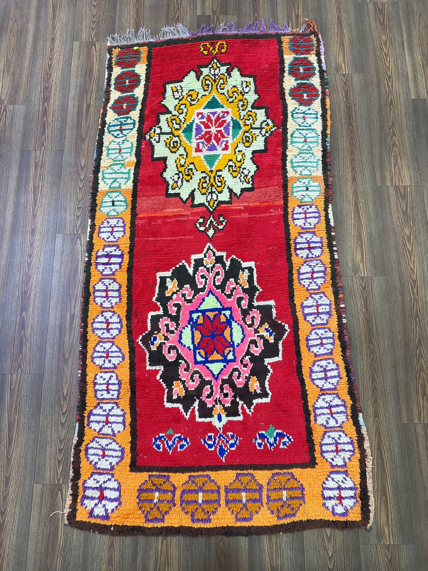 Tapis marocain vintage tissé rouge 4x7.