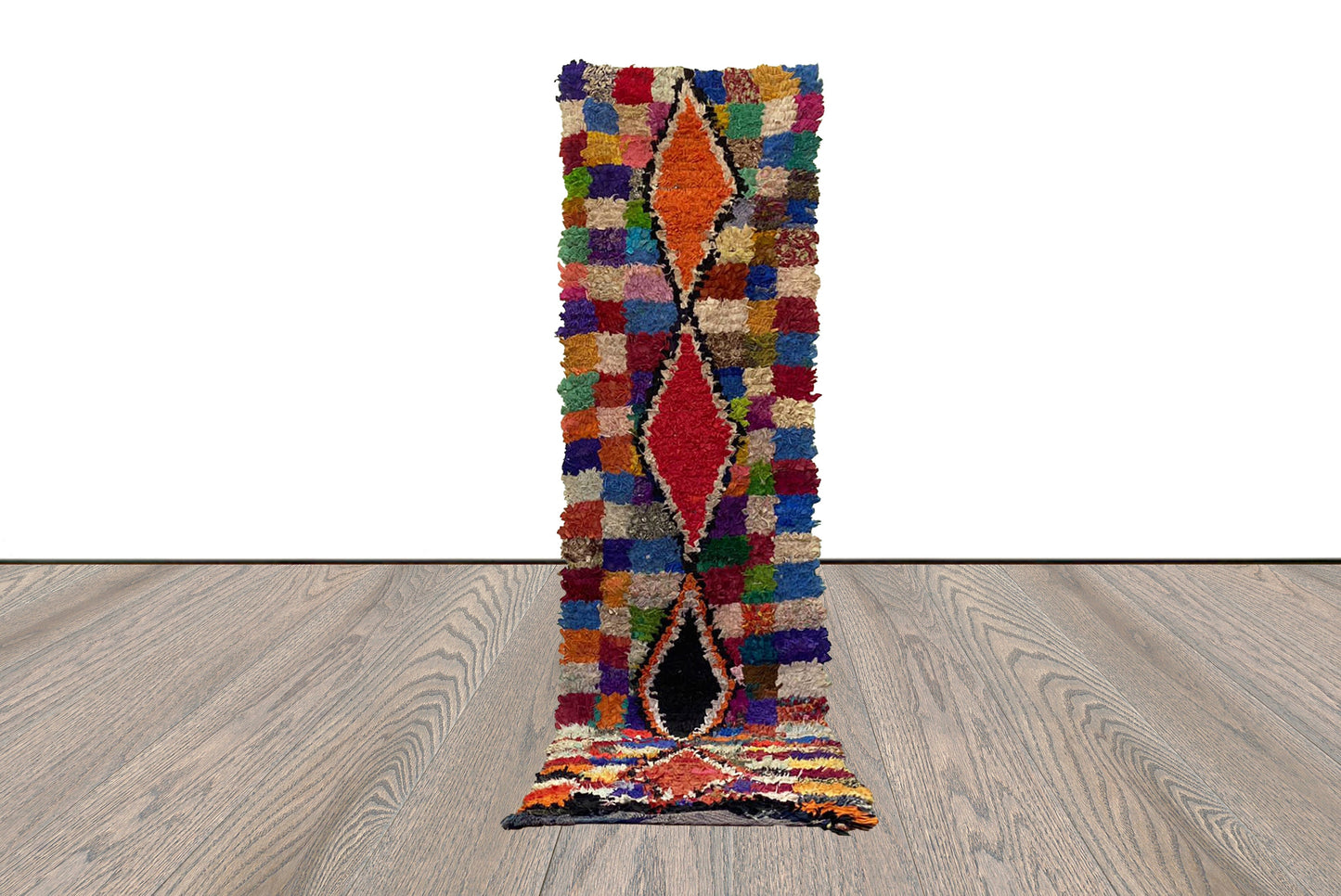 Tapis Boucherouite à carreaux 3x11, tapis berbère marocain vintage tissé à la main.