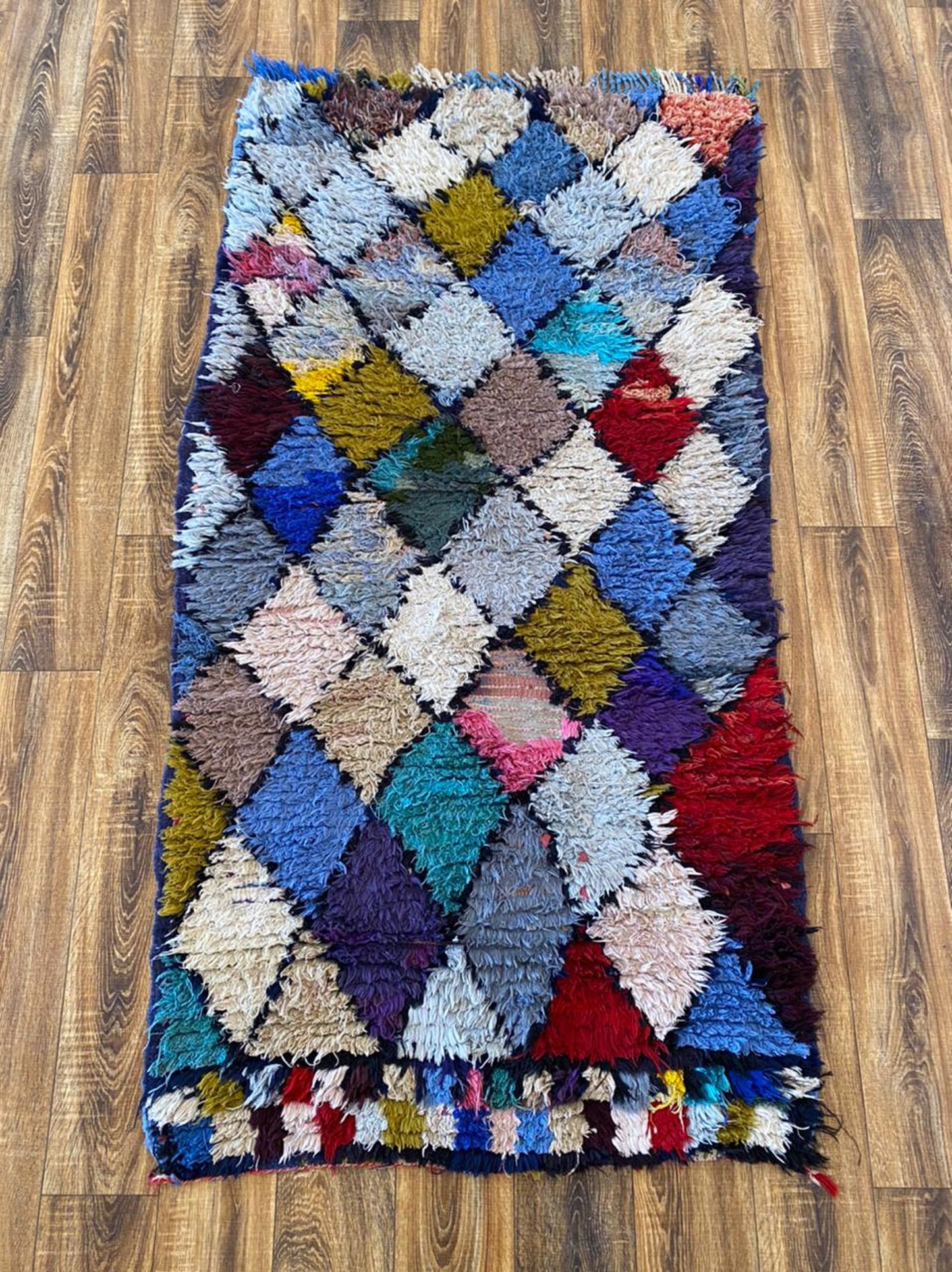 Tapis marocain tissé à la main coloré en forme de diamant 3x6.