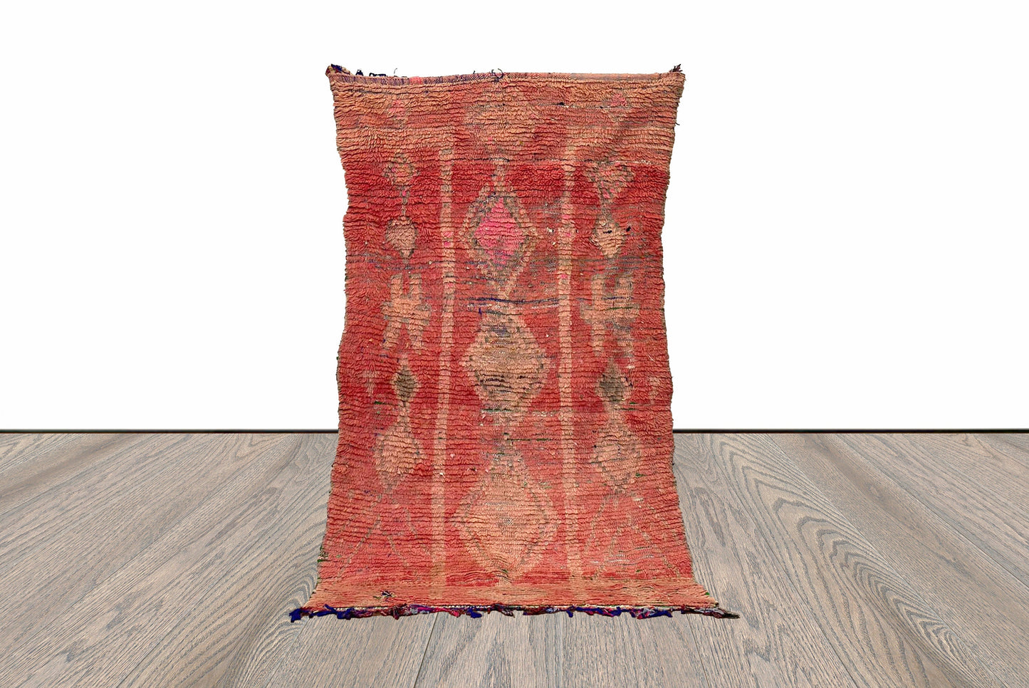 Tapis rouge marocain vintage 7x4 pieds.