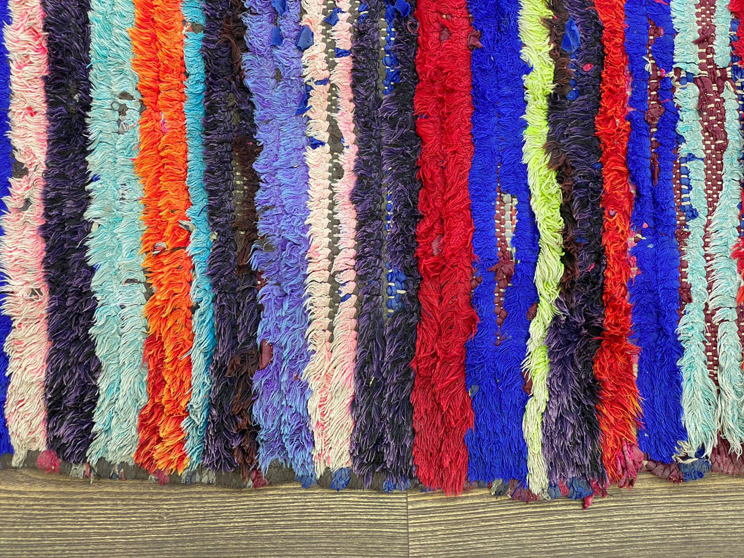 Tapis de couloir marocain coloré à rayures 8x2.