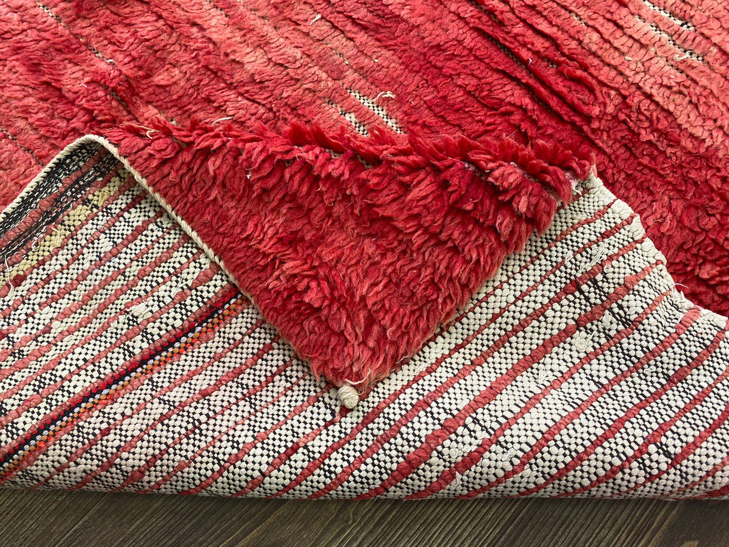 Tapis de couloir berbère marocain rouge 9x3.