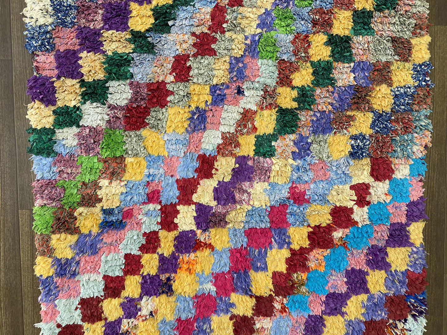 Tapis de couloir coloré Boucherouite à carreaux 5x3.