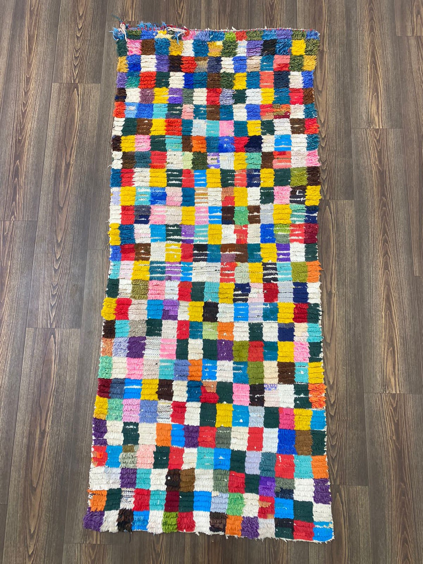 Tapis de couloir à carreaux colorés 3x6.