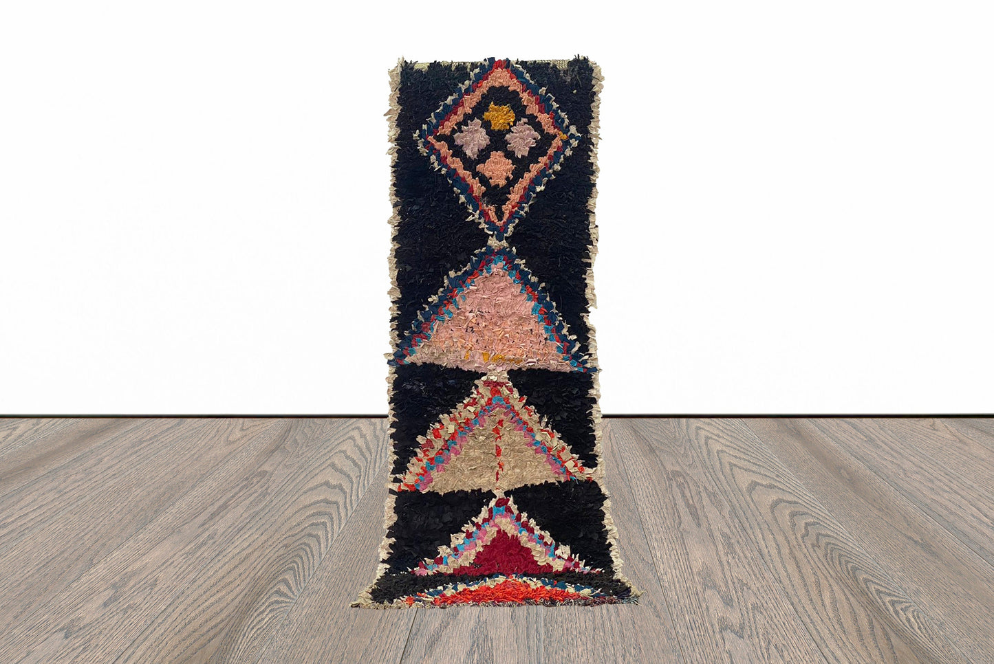 Tapis de couloir berbère Boucherouite unique de 3 x 7 pieds.