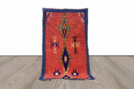 Tapis tribal berbère marocain 4x7 pieds.