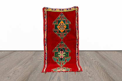 Petit tapis marocain rouge étroit 3x5. Tapis de couloir bohème.