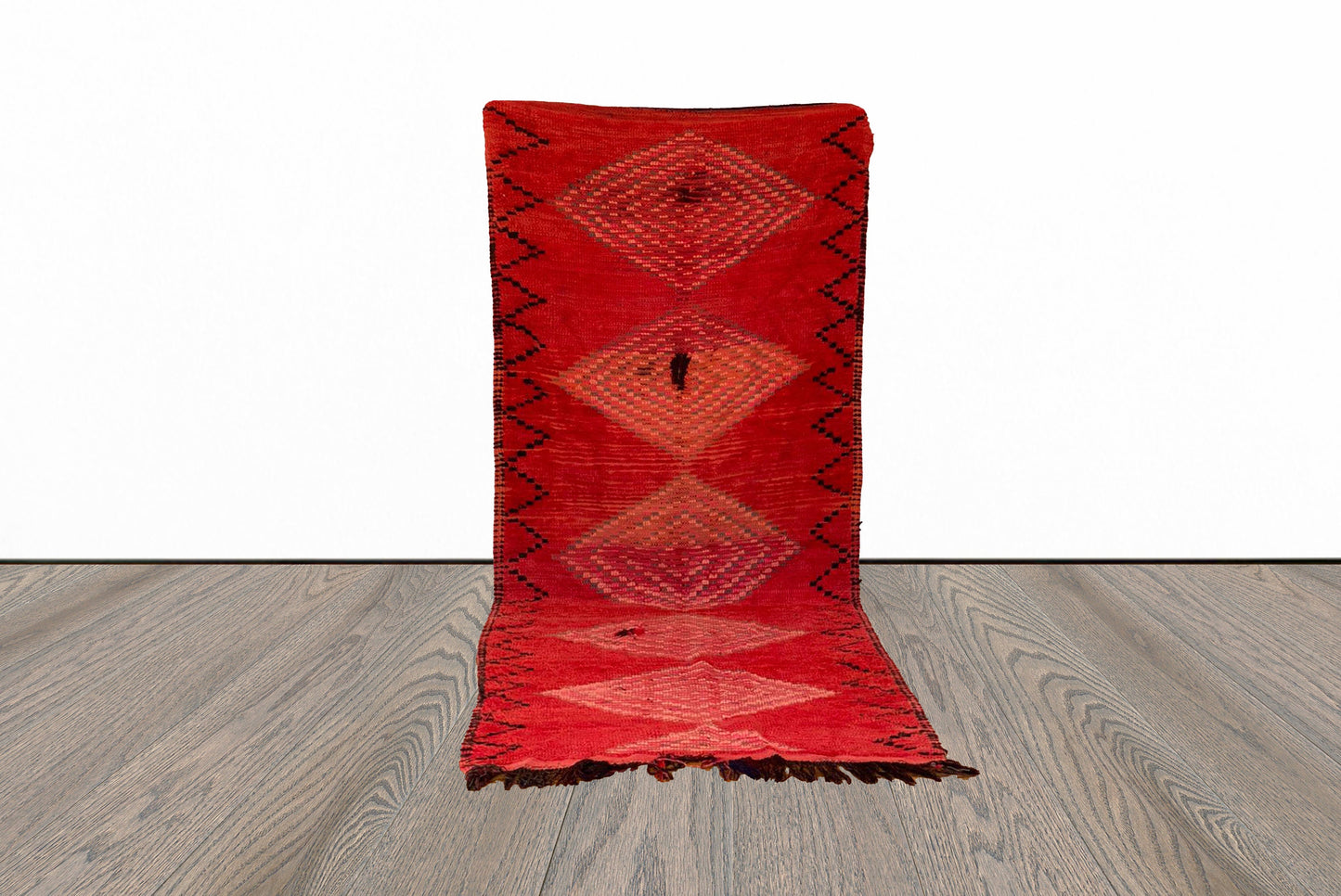 Tapis de couloir marocain vintage rouge abstrait 4x11, tapis de couloir berbère extra long.